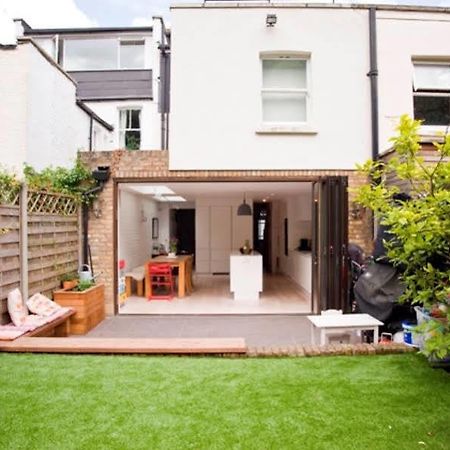 Отель Veeve House Tennyson Road Kilburn Лондон Экстерьер фото